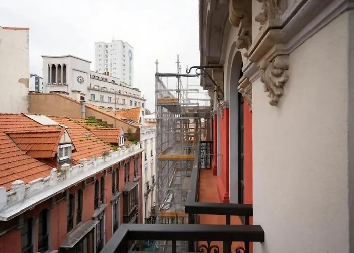 Avg Numa Guilhou 4 * Gijón