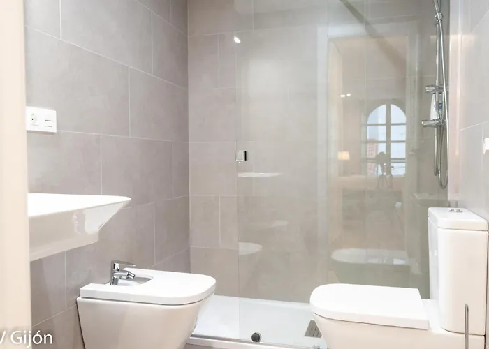 Avg Numa Guilhou 4 * Gijon