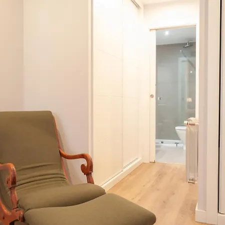 Apartament Avg Numa Guilhou 4 *